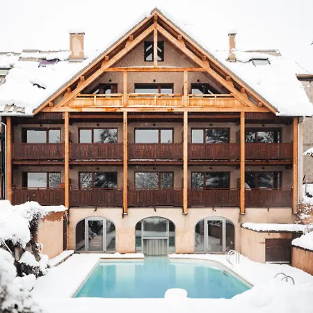 Alliey & Piscine Appart-hotel Serre Chevalier Szálloda